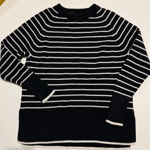 Sweater Women's Long Sleeve Crew Neck Pullover Sweater - A New Day - Size Small